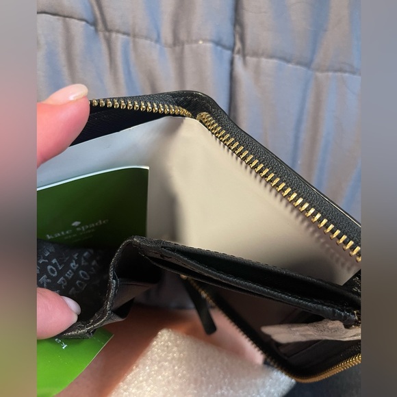 Black Kate Spade Wallet NWT - Picture 2 of 6